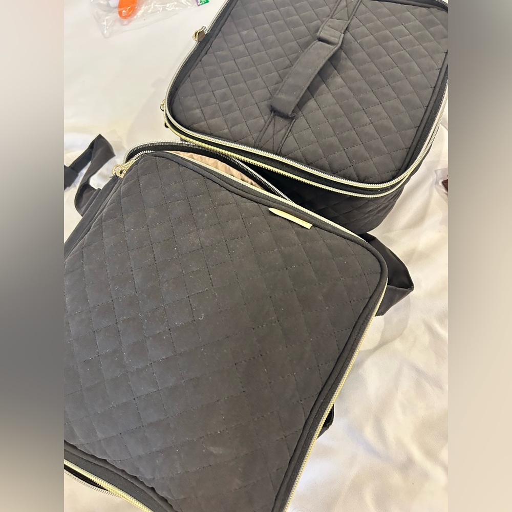 Quilted Black nail organizer